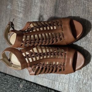 CL by Laundry brown heels